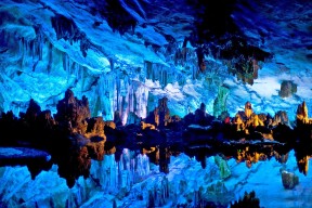 九游网页版入口-篮球青训推行小组互评制度增强团队协作，篮球团队训练