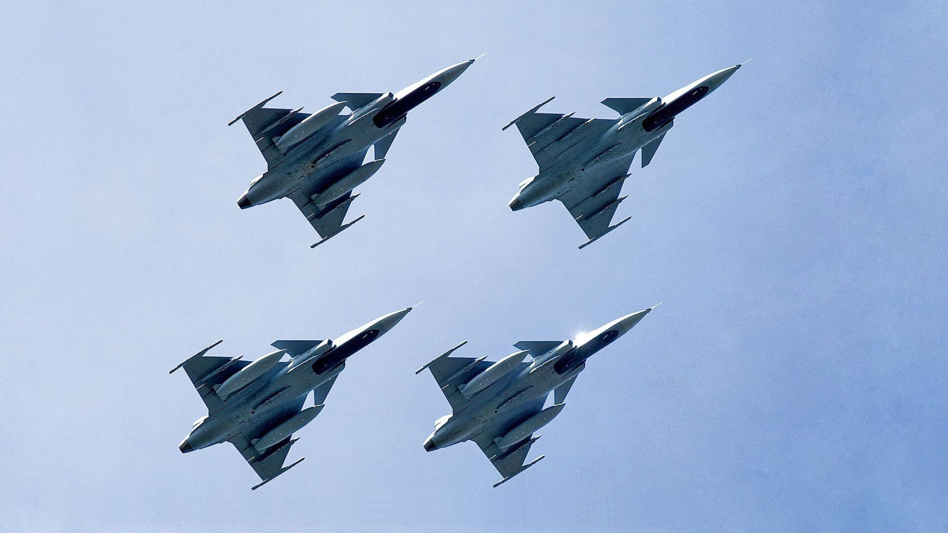 中超引入体能监测系统实时掌握球员状态变化，中超身体对抗