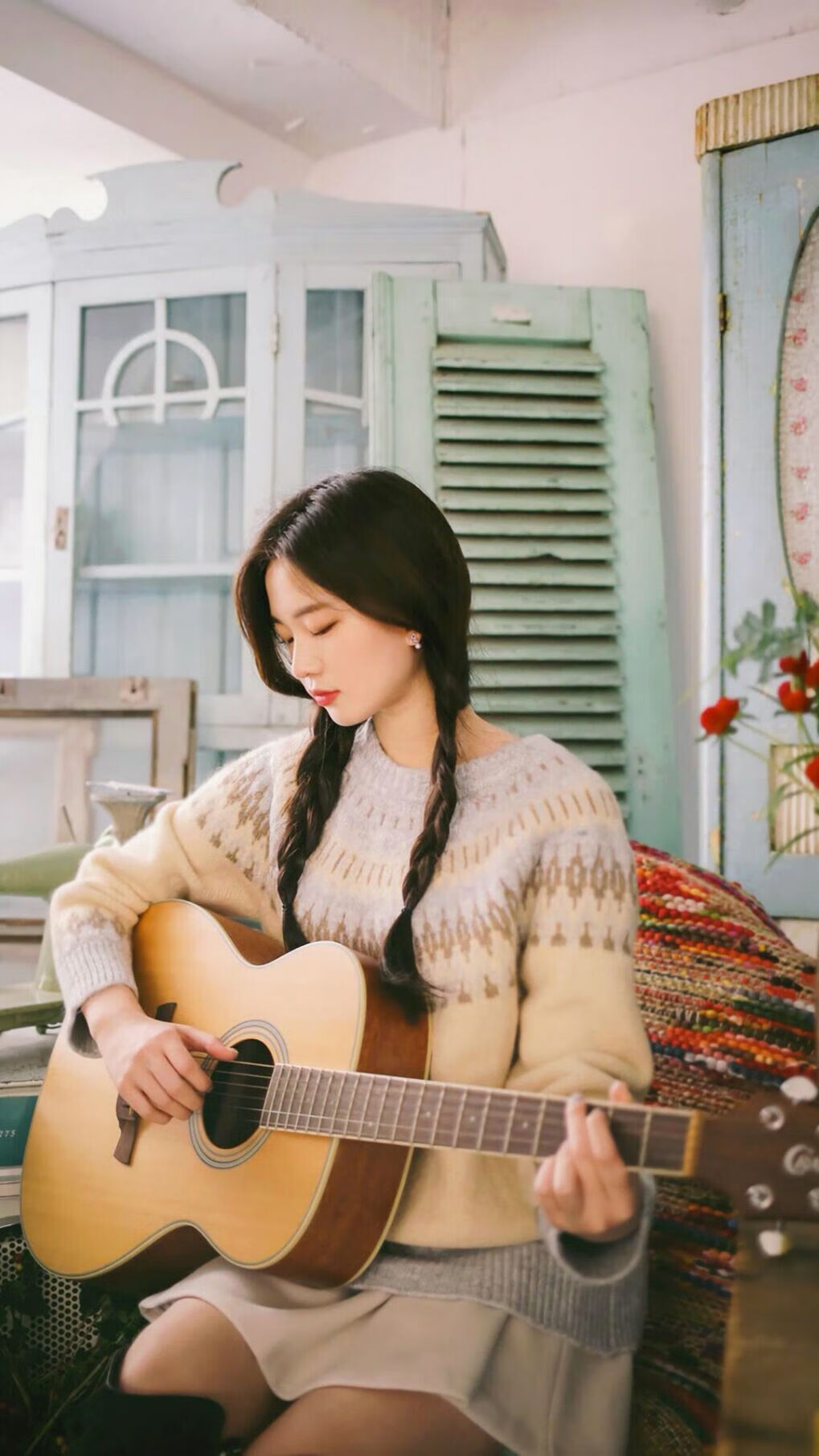 篮球青训推行小组互评制度增强团队协作，篮球团队训练